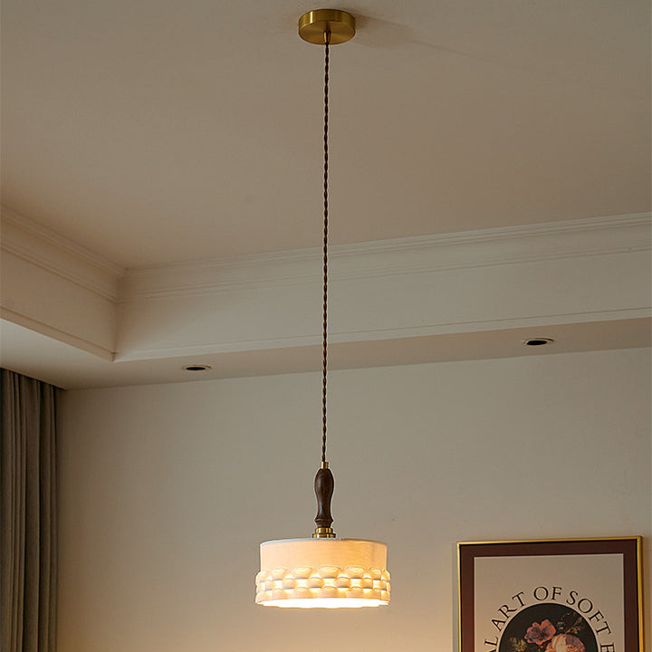 Traditionelle japanische Keramik Messing Walnuss Zylinder Kegelförmige Textur 1-Licht Pendelleuchte für das Esszimmer 