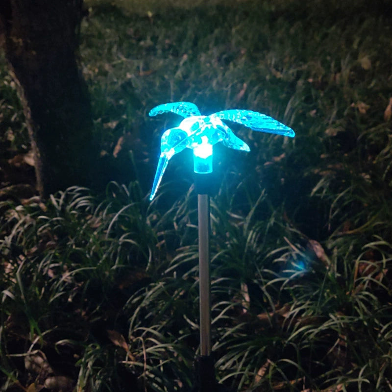 Moderne Art Deco Solar Wasserdichte Edelstahl PVC Kunststoff Schmetterling Libelle Fliegender Vogel LED Außenleuchte Landschaftsbeleuchtung für Garten 