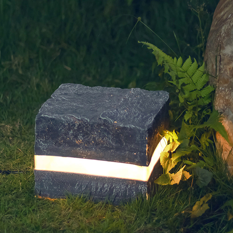 Éclairage extérieur à LED en forme de cube à rayures en pierre simulée en résine imperméable avec fibre de verre et verre créatif contemporain pour l&