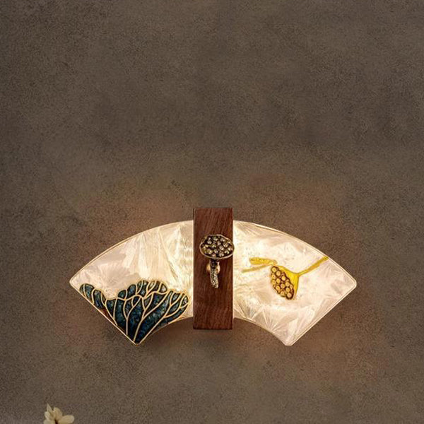 Applique murale LED en noyer chinois traditionnel, cuivre, acrylique, émaillage à la main en forme de coquille, peinture lotus, feuille de bambou pour chevet 