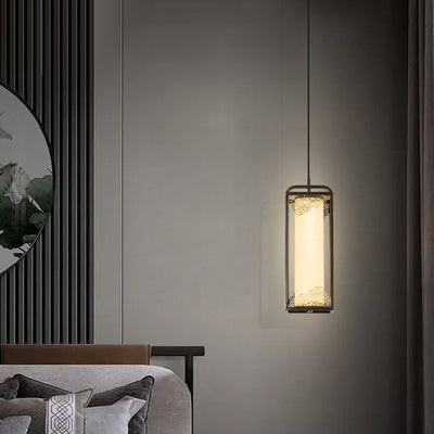 Lampe suspendue LED en forme de cylindre en verre de cuivre chinois traditionnel avec nuage de bon augure sculpté pour chevet 
