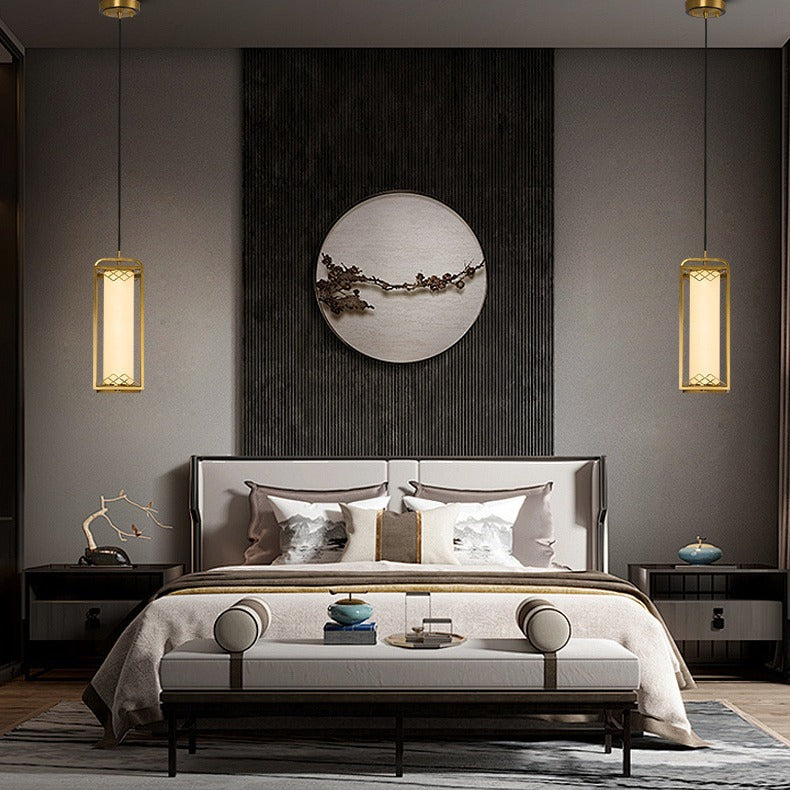 Lampe suspendue LED en forme de cylindre en verre de cuivre chinois traditionnel avec nuage de bon augure sculpté pour chevet 