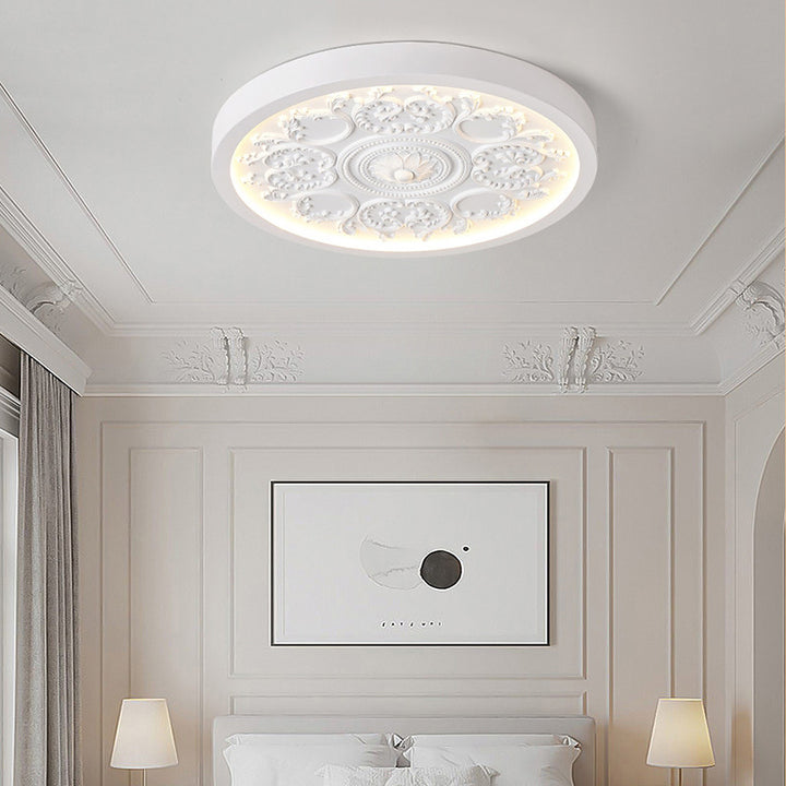 Plafonnier LED rond en résine traditionnelle française en fer acrylique avec fleur gravée pour chambre 