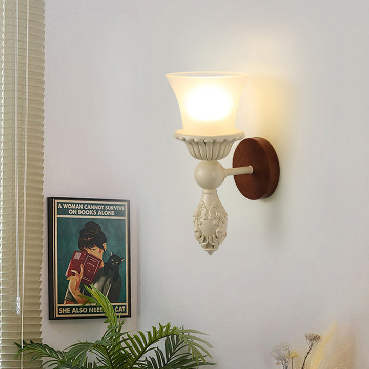 Lámpara de Aplique de Pared de 1 Luz con Campana de Vela de Vidrio y Madera de Resina Tradicional Francesa para Mesita de Noche 