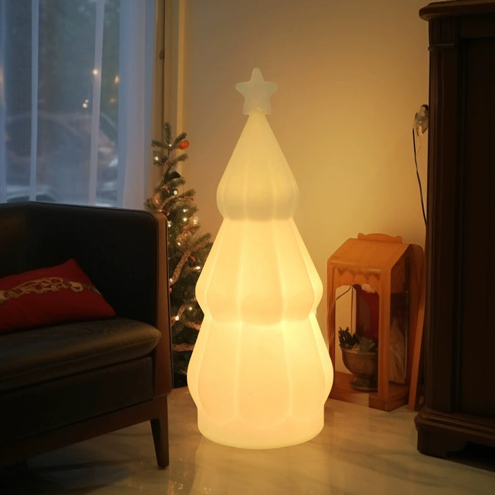 Contemporary Creative Solar Rechargeable Waterproof PE Christmas Tree Decoration LED Standing Floor Lamp Outdoor Light For Outdoor Patio