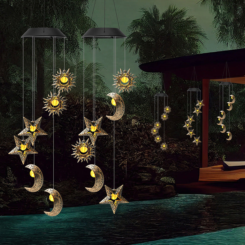 Décoration Contemporaine Bohème Solaire Imperméable ABS Métal Lune Soleil Étoile Carillon Éolien Suspendu LED Lumière Extérieure Éclairage Paysager Pour Patio Extérieur 