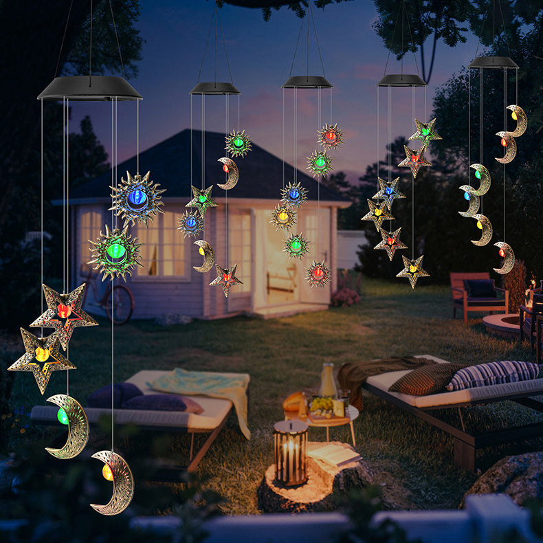 Décoration Contemporaine Bohème Solaire Imperméable ABS Métal Lune Soleil Étoile Carillon Éolien Suspendu LED Lumière Extérieure Éclairage Paysager Pour Patio Extérieur 