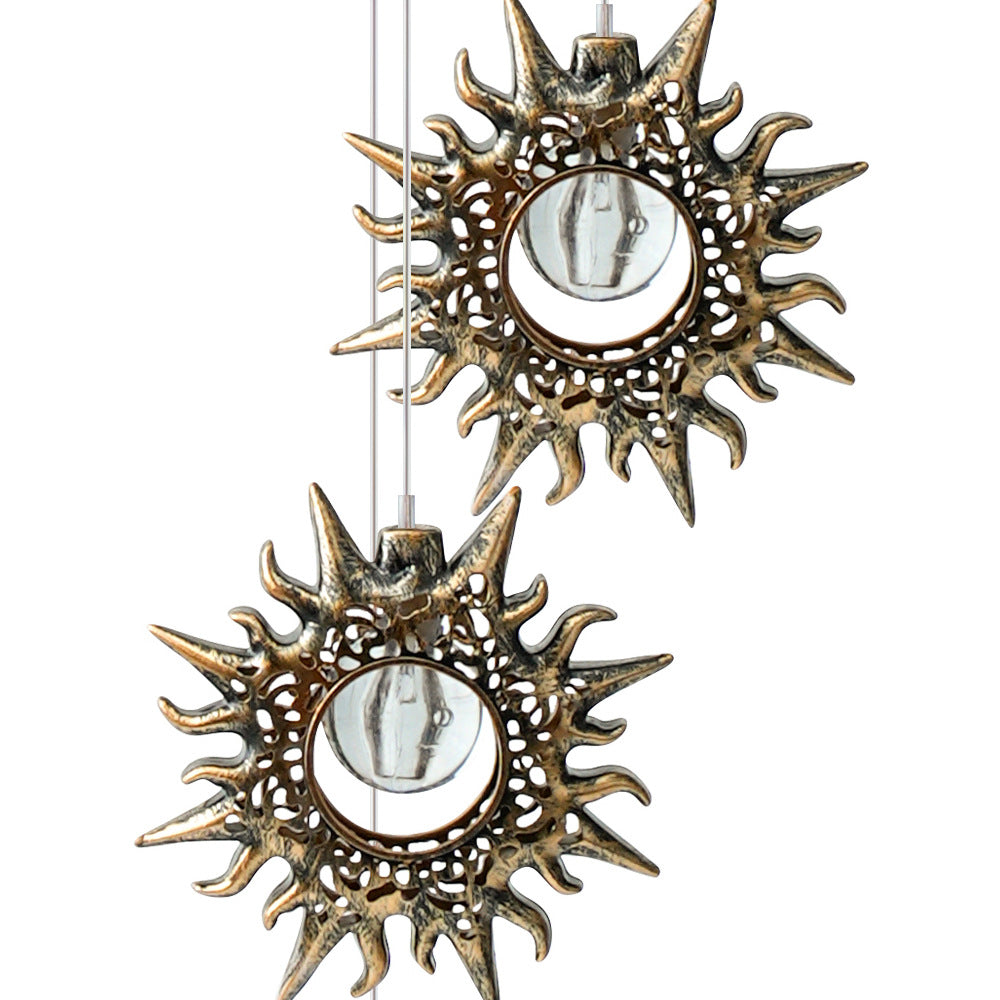 Décoration Contemporaine Bohème Solaire Imperméable ABS Métal Lune Soleil Étoile Carillon Éolien Suspendu LED Lumière Extérieure Éclairage Paysager Pour Patio Extérieur 