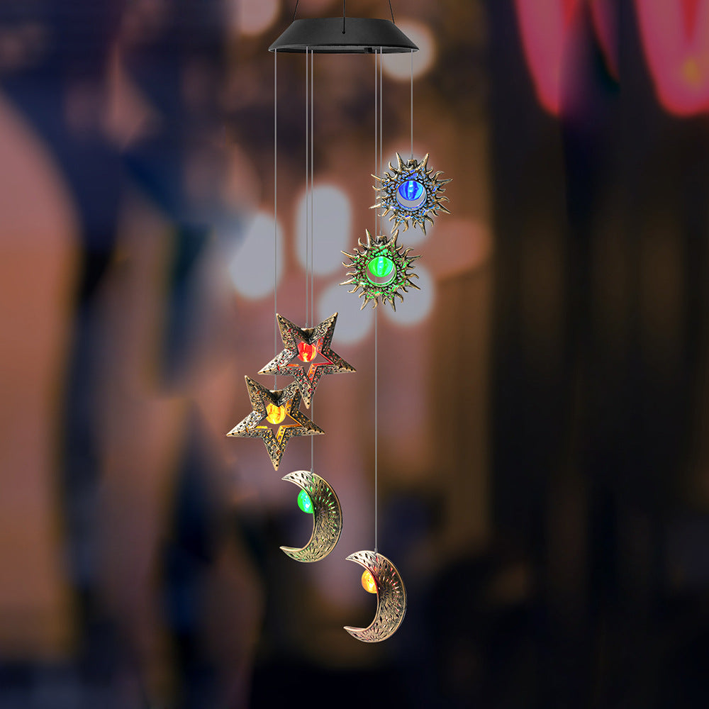 Décoration Contemporaine Bohème Solaire Imperméable ABS Métal Lune Soleil Étoile Carillon Éolien Suspendu LED Lumière Extérieure Éclairage Paysager Pour Patio Extérieur 