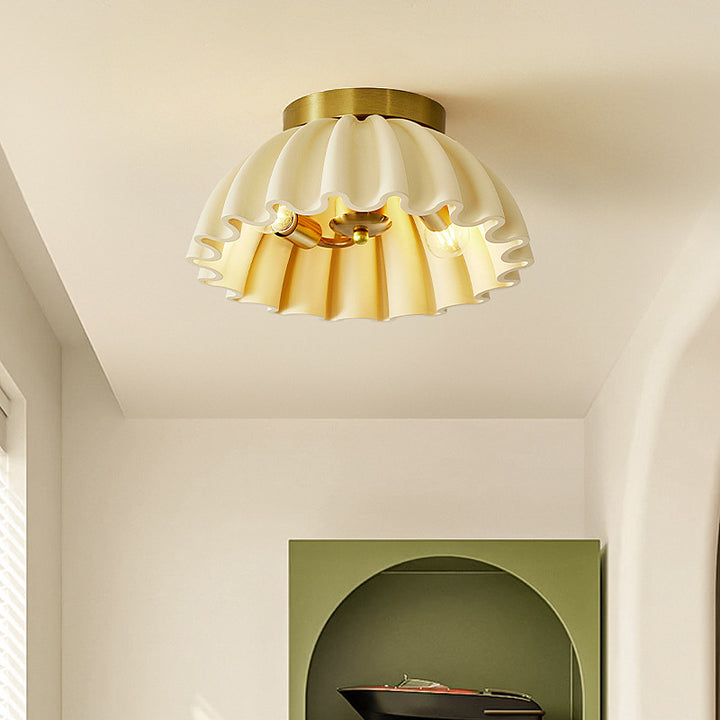 Traditionelle französische Harz-Metallschale Ruffle 2-Licht Semi-Flush Mount Deckenleuchte für den Flur 