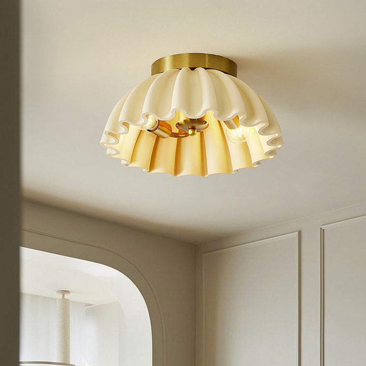 Traditionelle französische Harz-Metallschale Ruffle 2-Licht Semi-Flush Mount Deckenleuchte für den Flur 