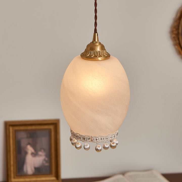 Traditionelle europäische Kupfer-Glas-Seide-Draht-Quaste-Kuppel-Oval-1-Licht-Pendelleuchte für das Nachtkästchen 