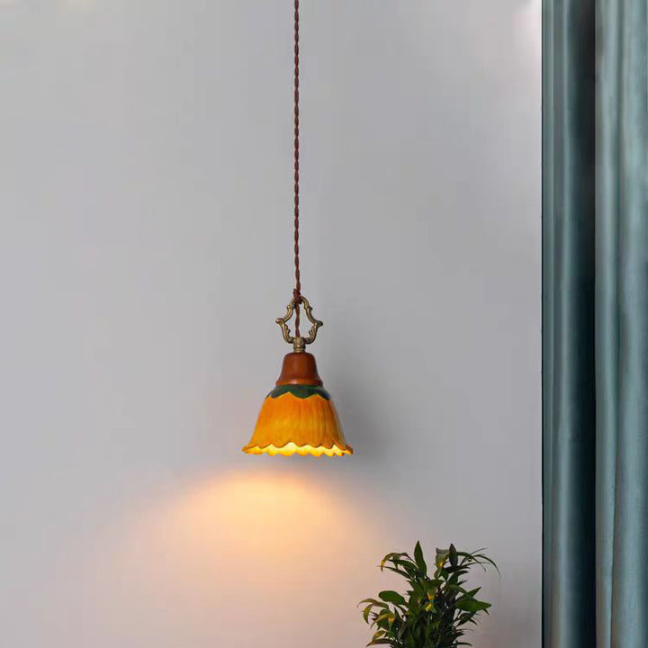 Lámpara colgante de 1 luz con cúpula de madera de cobre y cerámica japonesa tradicional floral para mesita de noche 