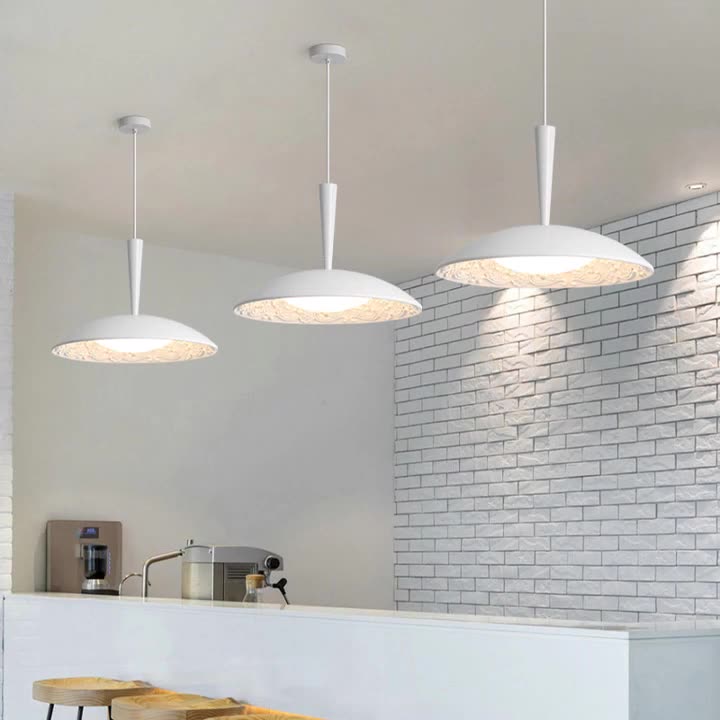 Lustre LED en forme de soucoupe volante en résine française traditionnelle avec matériel en bois PE pour salle à manger 