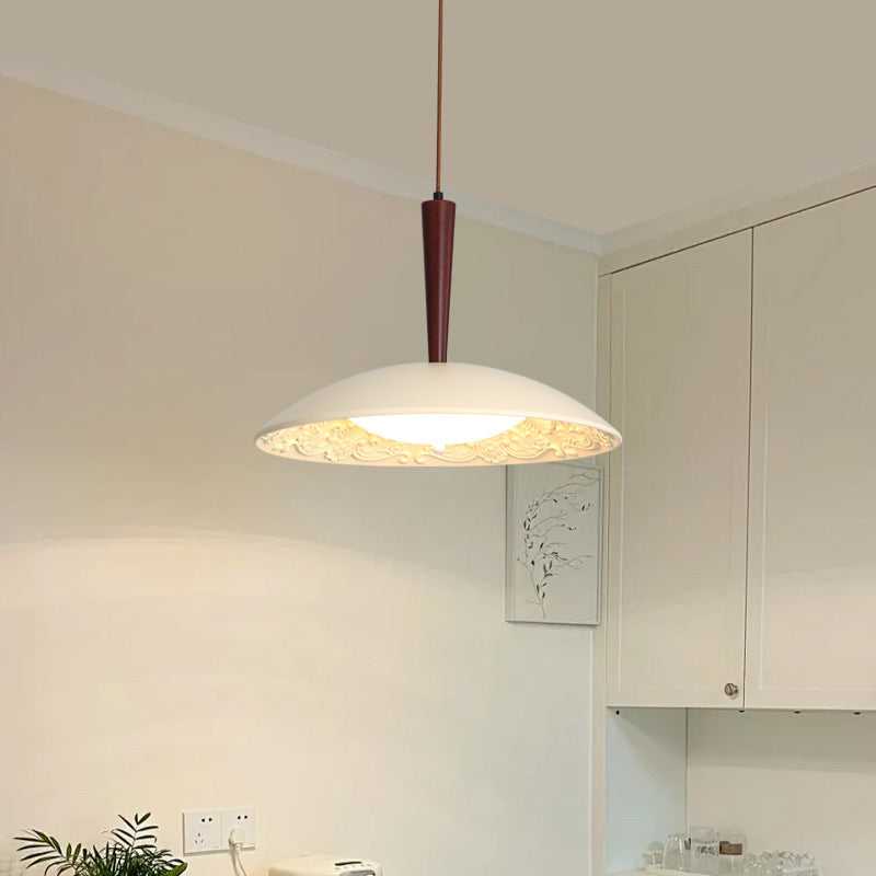 Lustre LED en forme de soucoupe volante en résine française traditionnelle avec matériel en bois PE pour salle à manger 