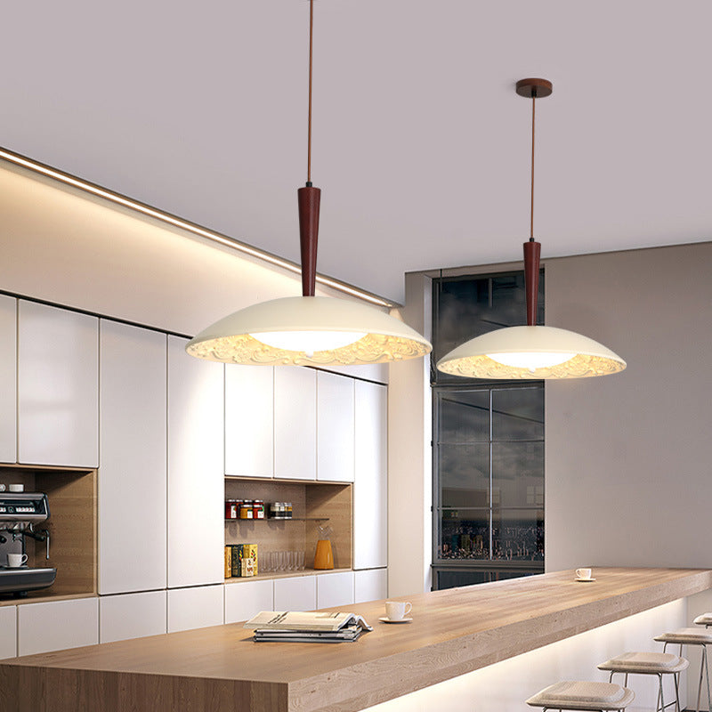 Lustre LED en forme de soucoupe volante en résine française traditionnelle avec matériel en bois PE pour salle à manger 