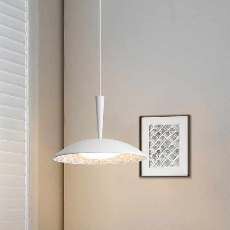 Lustre LED en forme de soucoupe volante en résine française traditionnelle avec matériel en bois PE pour salle à manger 