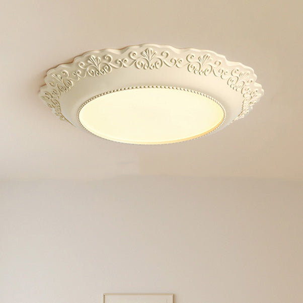 Traditional French Resin PE Round Relief Sculpture LED Flush Mount Ceiling Light For Bedroom