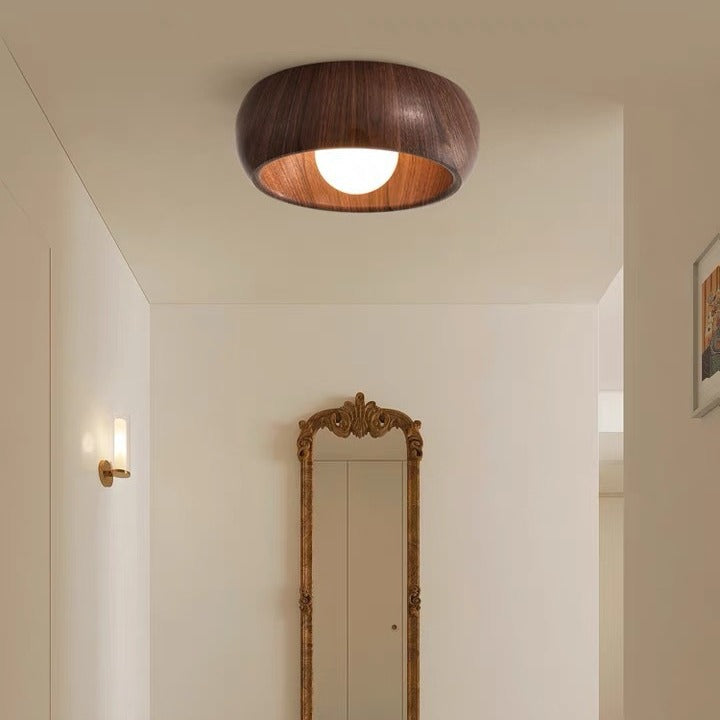 Zeitgenössische skandinavische Eisen-Glas-Runde-Tart-Holzmaserung 1-Licht-Deckenleuchte für den Flur 