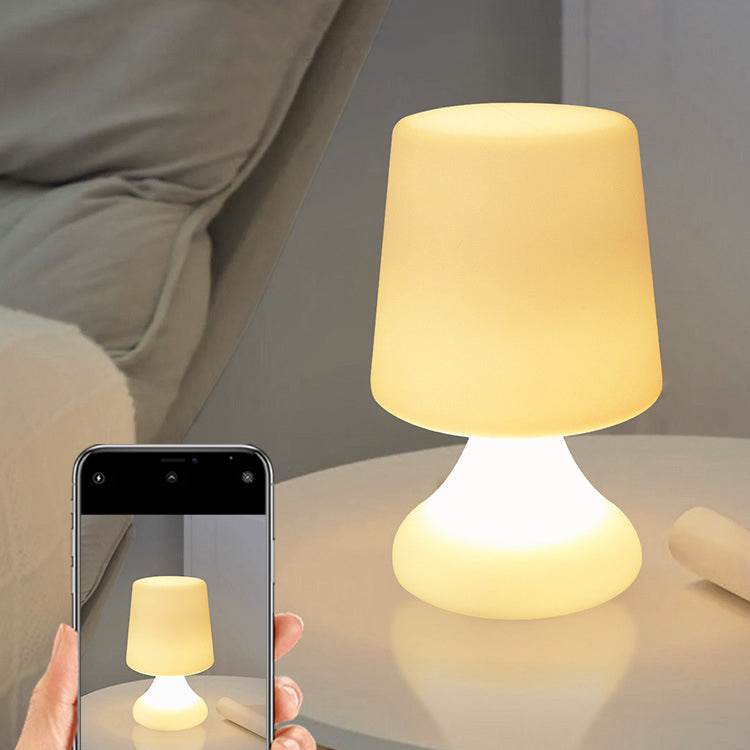 Lámpara de mesa LED contemporánea creativa recargable de copa de vino PE luz nocturna para comedor 
