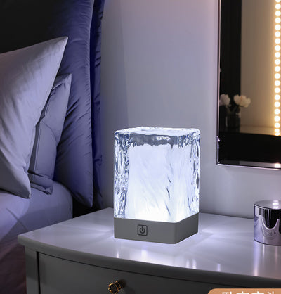 Moderne Einfachheit Wiederaufladbare ASB-Harz Zylinder Gletscherstruktur LED Tischlampe Nachtlicht für das Bett 