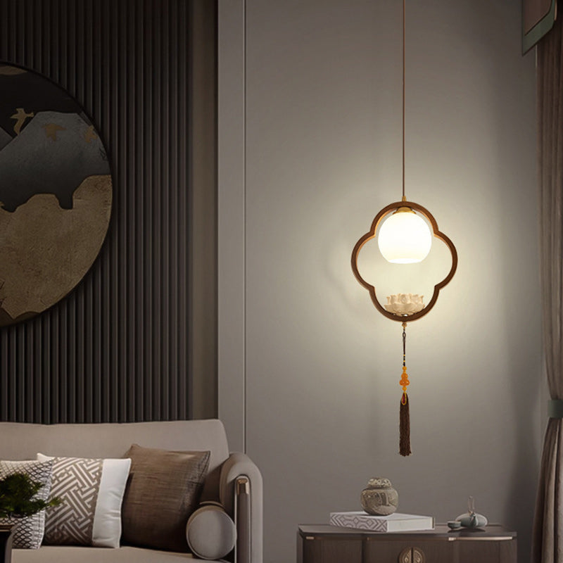 Lumière suspendue à 1 ampoule en céramique chinoise traditionnelle, bois de caoutchouc, verre, trèfle à quatre feuilles, lotus et pompon pour chevet 