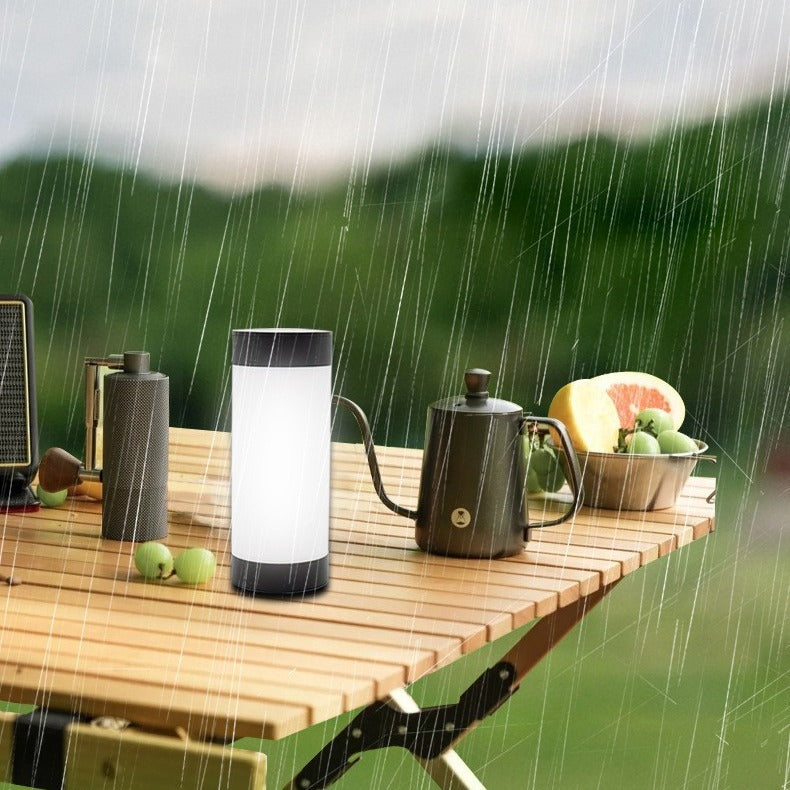 Moderne minimalistische solarbetriebene wasserdichte Edelstahl-Kunststoff-Glas-Zylinder tragbare LED-Außen-Tischlampe für den Außenbereich 
