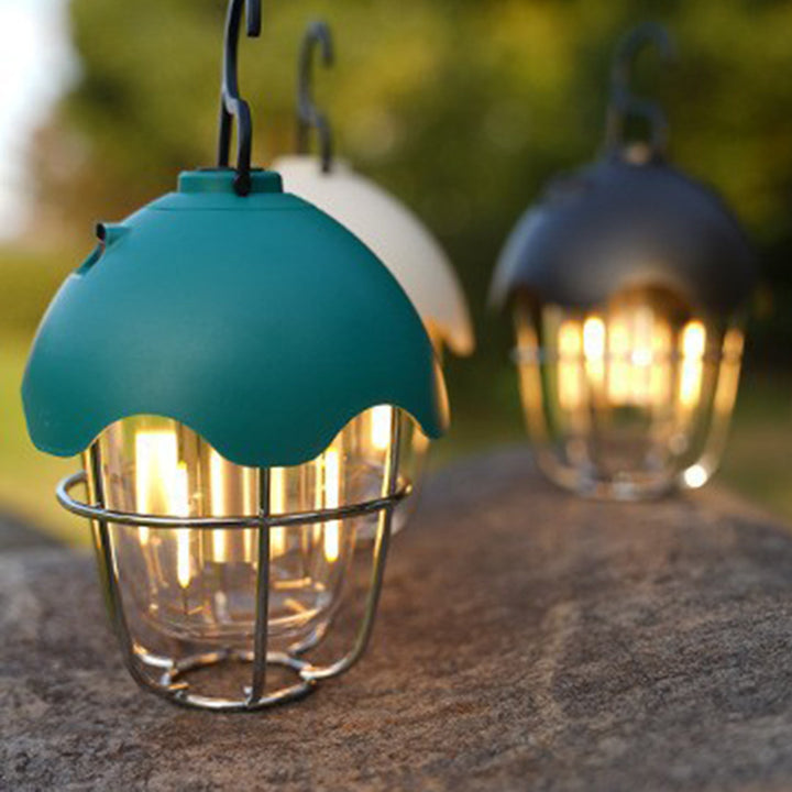 Zeitgenössische Retro Wiederaufladbare Kunststoff Metall Kiefernzapfen Eierschalen Tragbare Camping LED Außenleuchte Für Außenbereich Terrasse 