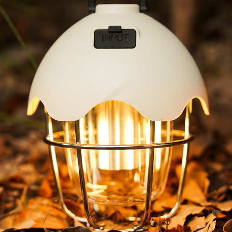 Zeitgenössische Retro Wiederaufladbare Kunststoff Metall Kiefernzapfen Eierschalen Tragbare Camping LED Außenleuchte Für Außenbereich Terrasse 