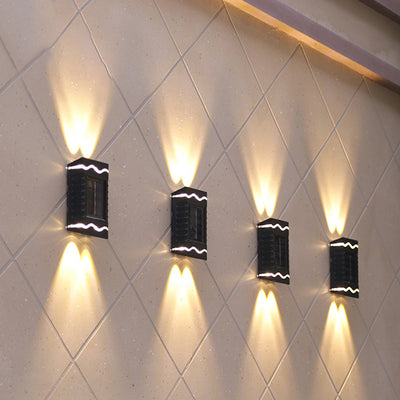 Lampe murale LED solaire étanche en ABS PS rectangulaire de simplicité moderne pour patio extérieur 
