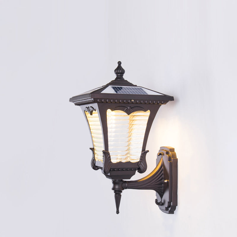 Zeitgenössische Retro-Solar-Wasserdichte Aluminium-Glas-Quadratische Gestreifte Laterne LED-Wandleuchte Für Außenbereich Terrasse 