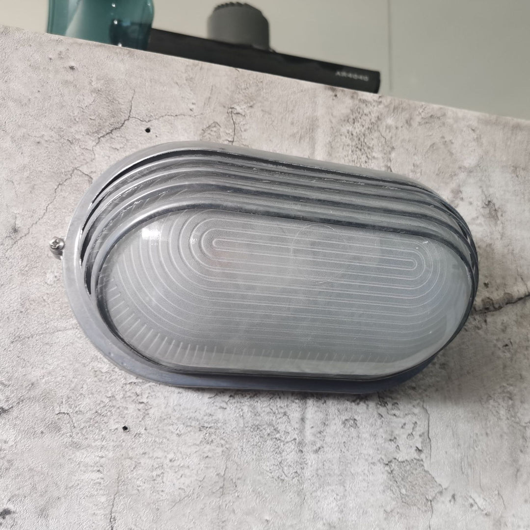 Contemporáneo Industrial Impermeable Aluminio Vidrio Esmerilado Ovalado Rayado Aplique de Pared de 1 Luz para Patio Exterior 