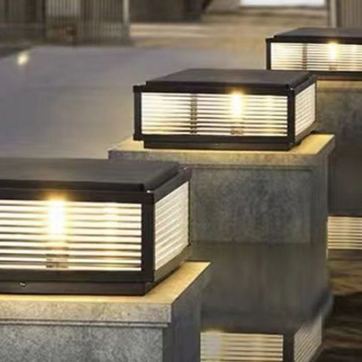Moderno Minimalista Solar Impermeable Cuadrado Rayas Aleación de Aluminio Vidrio LED Iluminación Paisajística Luz Exterior Para Patio Exterior 