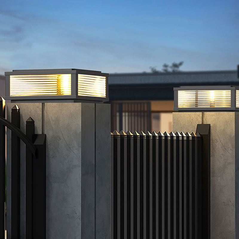 إضاءة المناظر الطبيعية LED من الألمنيوم والزجاج المقاوم للماء بتصميم عصري بسيط بخطوط مربعة للطاقة الشمسية للحديقة الخارجية 