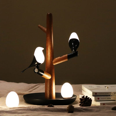 Zeitgenössische kreative PC ABS Holz Silikon Elsterzweig LED-Bewegungssensor Nachtlicht Tischlampe für Schlafzimmer 
