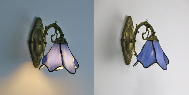 Vintage Tiffany Petals Stained Glass 1-Light Wall Sconce Lamp