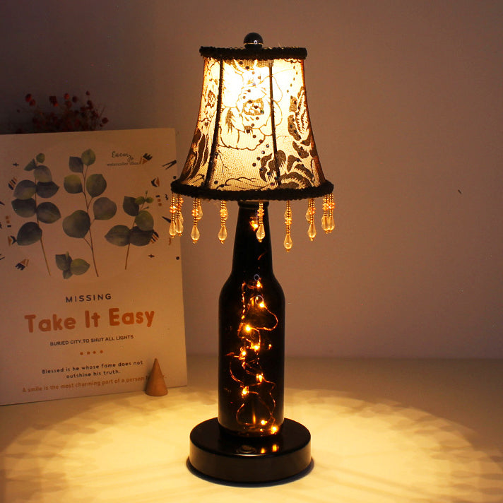 Botella de vino de vidrio con tela creativa contemporánea y forma de cono, lámpara de mesa decorativa LED para sala de estar 