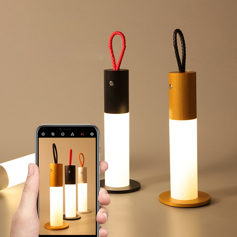 Moderne minimalistische tragbare Trageschnur Zylinder Aluminium Acryl LED Tischlampe für Schlafzimmer 