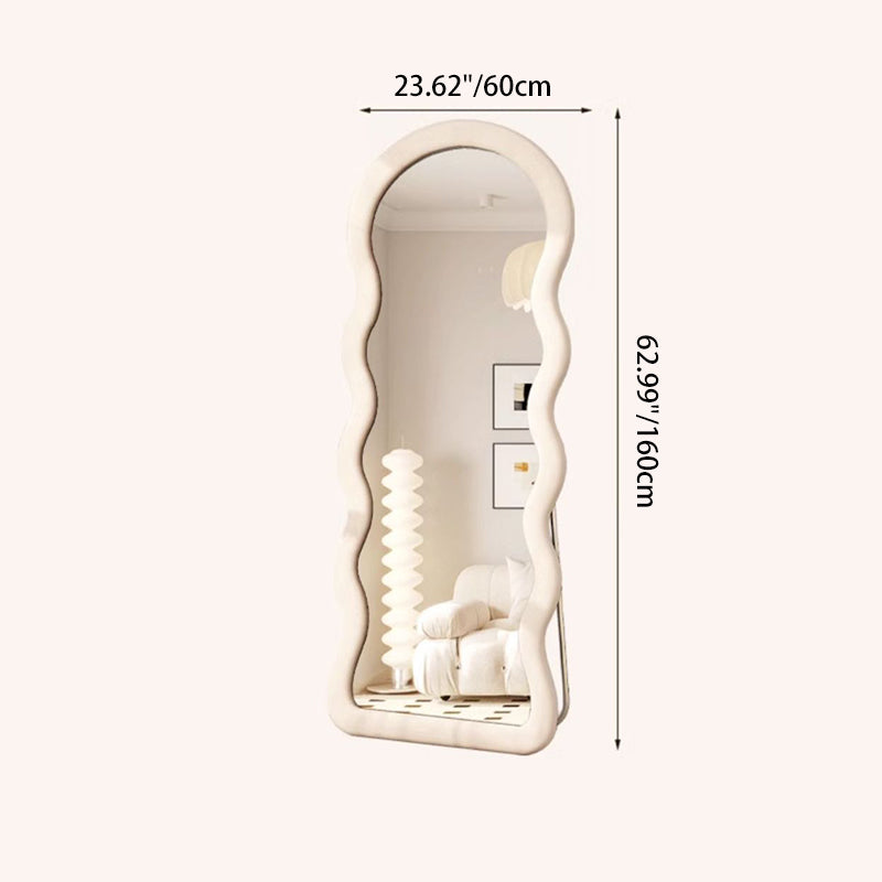 Moderner minimalistischer bodenlanger Standspiegel in Wellenform aus Samt und MDF mit dreieckigem Stützfuß &amp; rutschfest für Schlafzimmer &amp; Wohnzimmer 