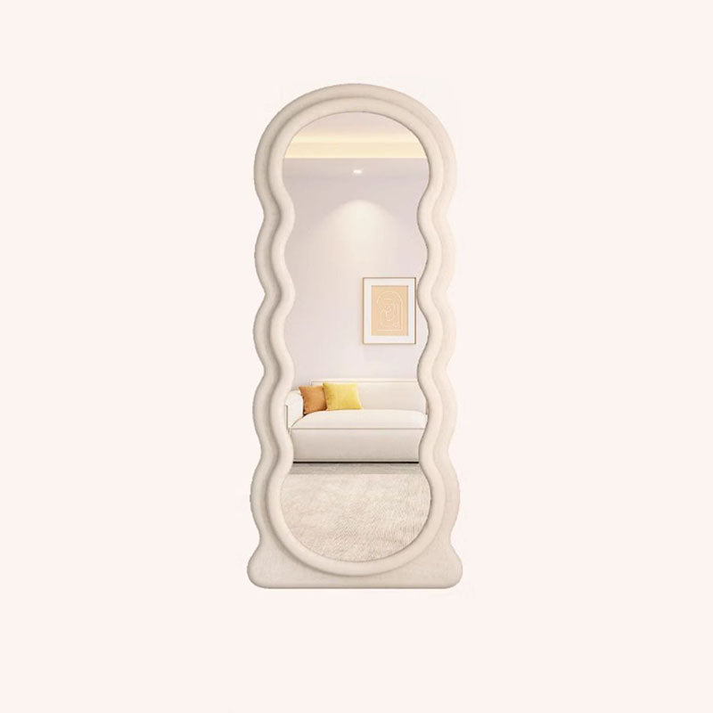 Moderner minimalistischer bodenlanger Standspiegel in Wellenform aus Samt und MDF mit dreieckigem Stützfuß &amp; rutschfest für Schlafzimmer &amp; Wohnzimmer 