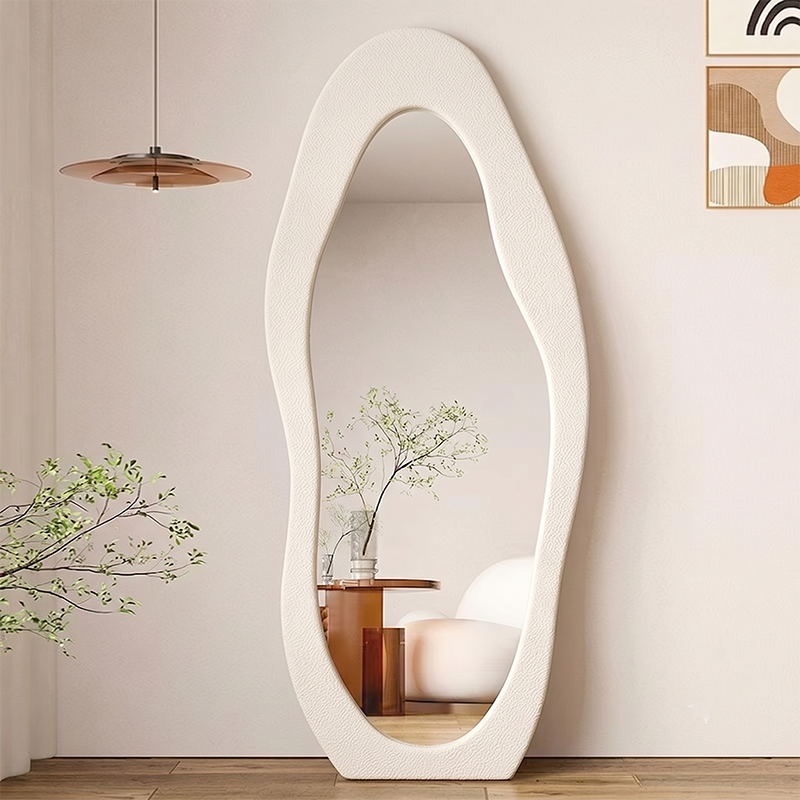 Moderner minimalistischer Ganzkörperspiegel mit gewelltem Design aus MDF, Samt und Glas für Schlafzimmer &amp; Wohnzimmer 