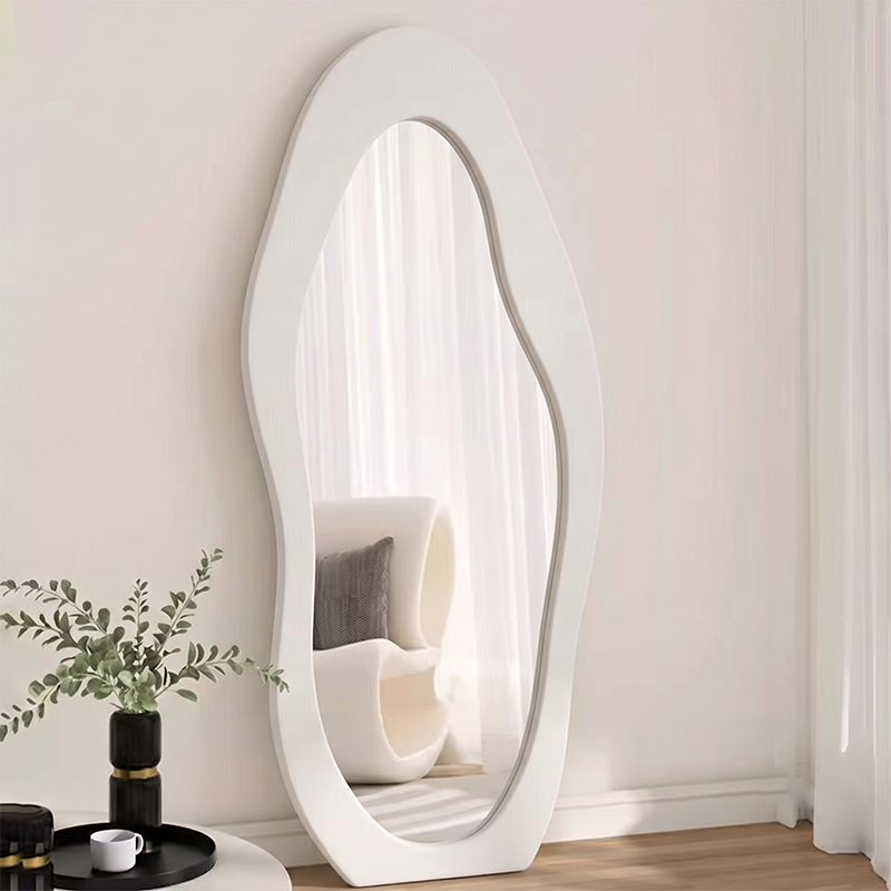 Moderner minimalistischer Ganzkörperspiegel mit gewelltem Design aus MDF, Samt und Glas für Schlafzimmer &amp; Wohnzimmer 
