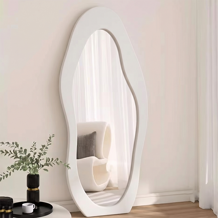 Moderner minimalistischer Ganzkörperspiegel mit gewelltem Design aus MDF, Samt und Glas für Schlafzimmer &amp; Wohnzimmer 