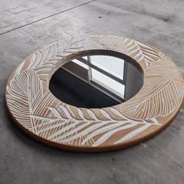 Moderner runder Wandspiegel aus Kiefernholz und Glas im Coastal-Stil für das Wohnzimmer 