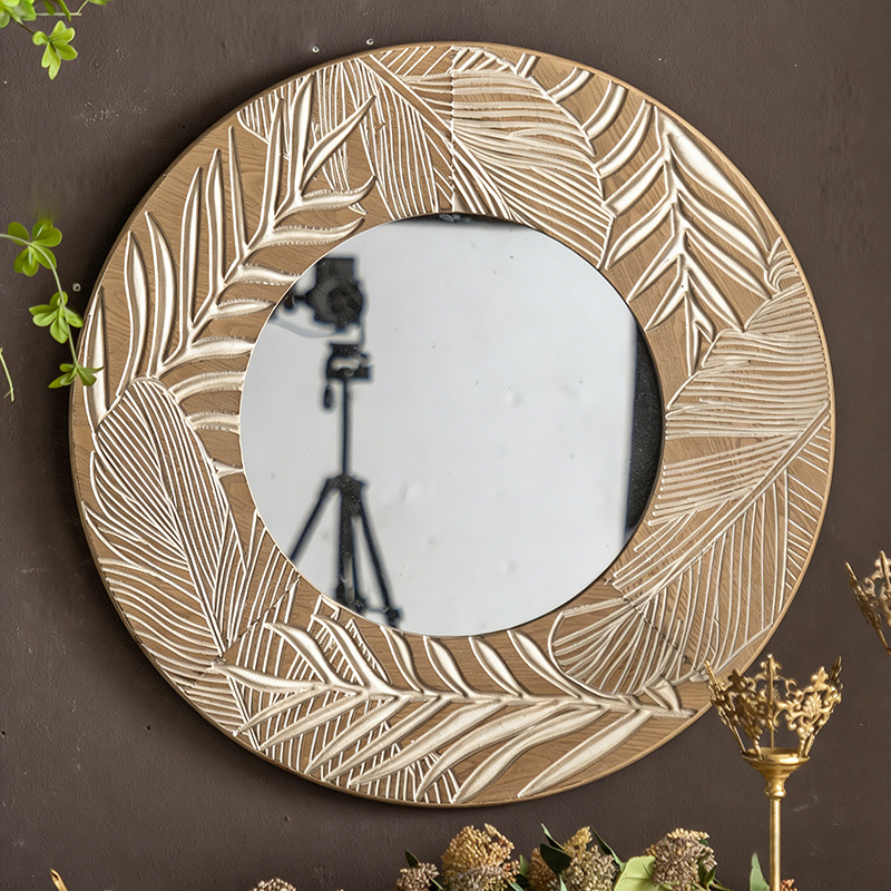 Moderner runder Wandspiegel aus Kiefernholz und Glas im Coastal-Stil für das Wohnzimmer 