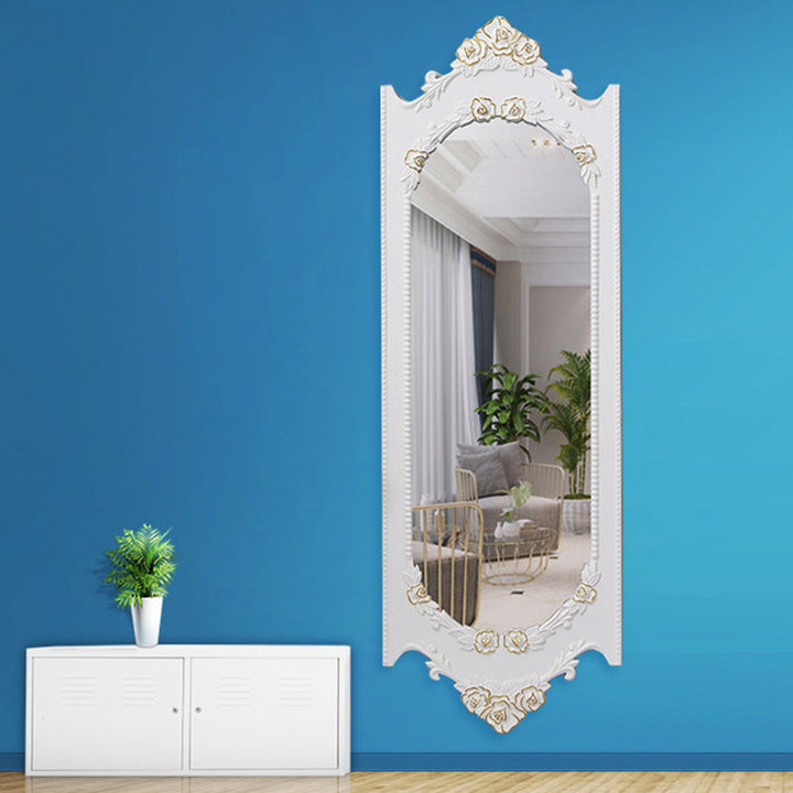 Traditioneller ovaler Wandspiegel aus MDF, Kunstharz und Glas im europäischen Stil für Schlafzimmer und Wohnzimmer 