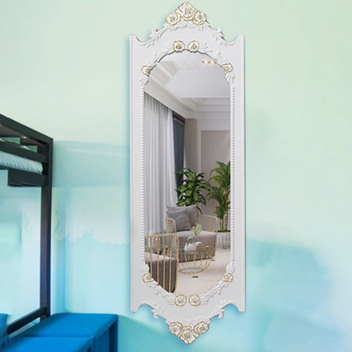 Traditioneller ovaler Wandspiegel aus MDF, Kunstharz und Glas im europäischen Stil für Schlafzimmer und Wohnzimmer 