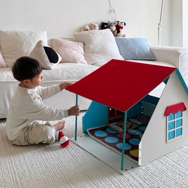 Modernes kreatives rechteckiges Katzenbett in Hausform aus Karton, Filz, Wellpapier und Fleecepad fürs Schlafzimmer 