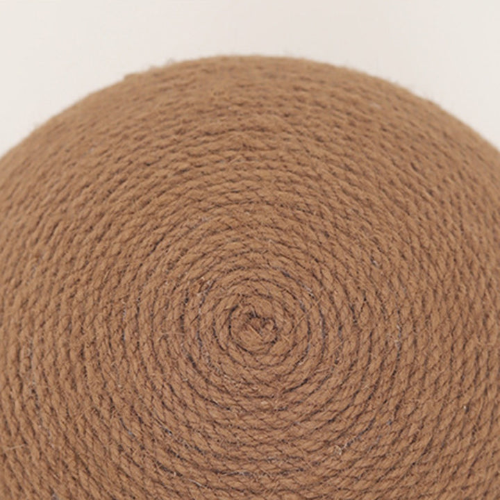 Moderner kreativer zylindrisch-kugelförmiger Katzenkratzbaum aus Hanfseil, Samt, Stahl und MDF mit Spielball für das Wohnzimmer 