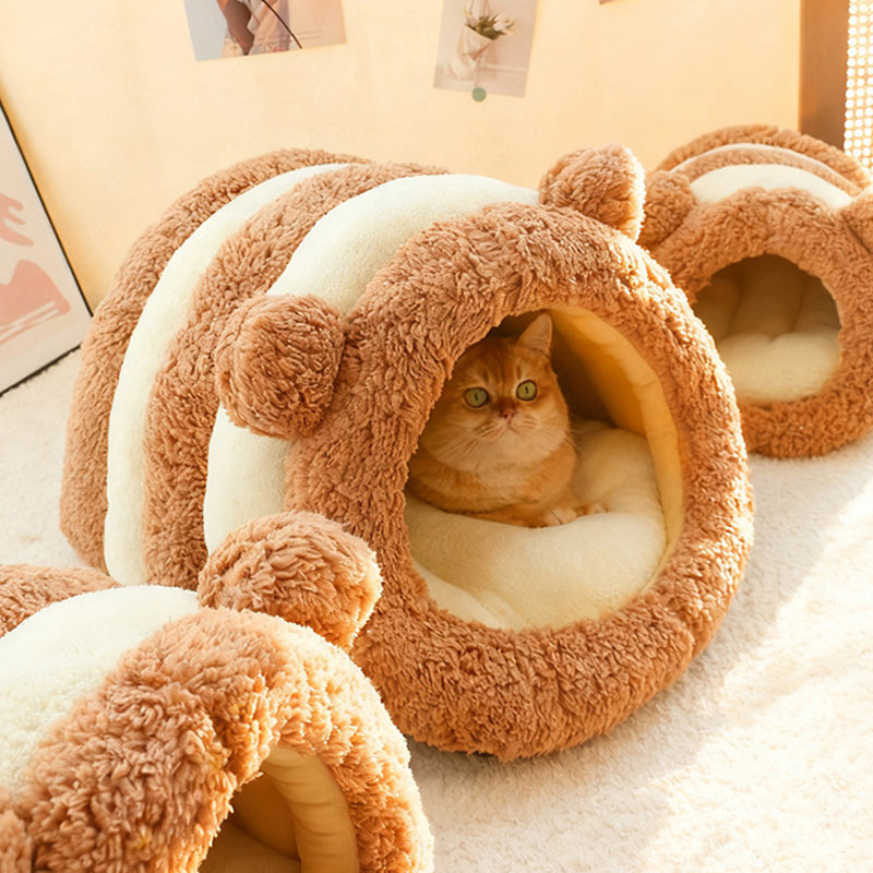 Contemporary Creative Alpaca Wool Arctic Fleece Bear-Shaped Cat Bed For Living Room &amp; Bedroom
